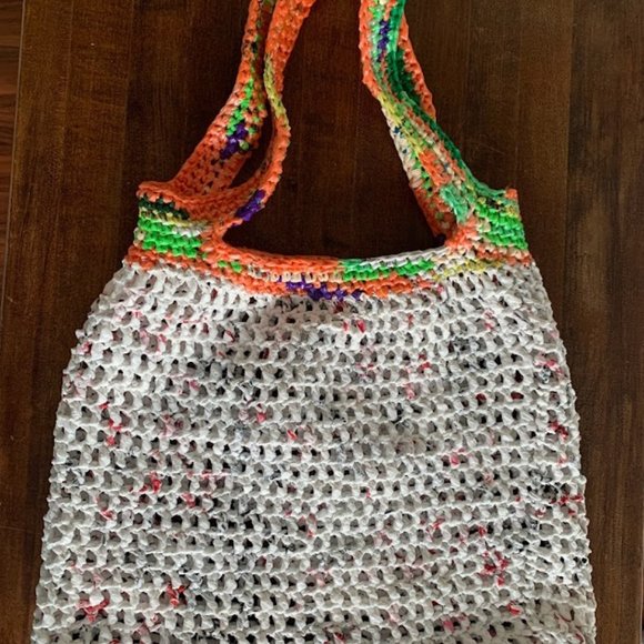 Crochet Plarn Market, Shelling, or Beach bag.  Handmade - Picture 3 of 3
